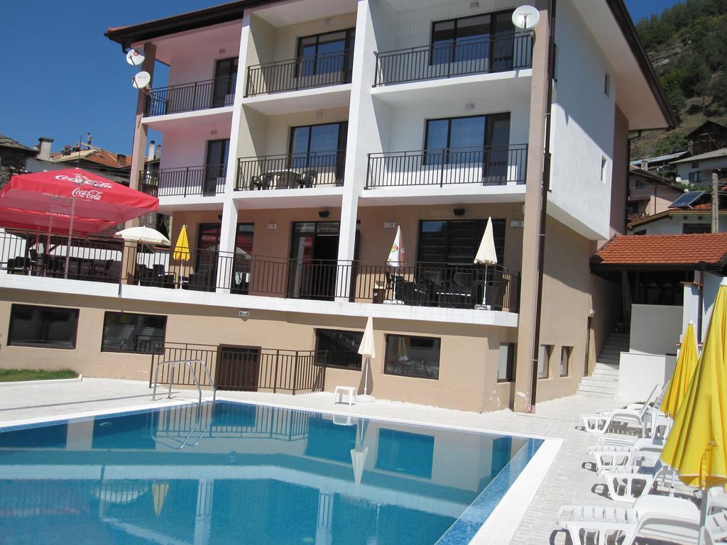 Hotel Deyanira Gorno Dryanovo Екстер'єр фото
